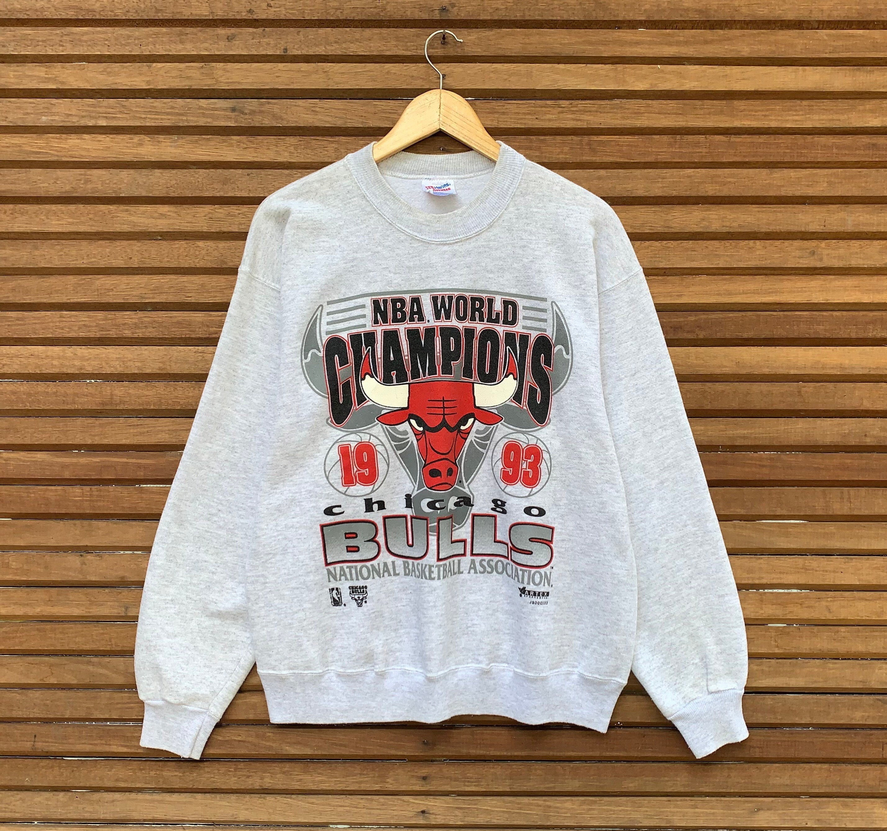 Chicago Bulls 6 Times Crew Neck Sweat T-Shirt - India