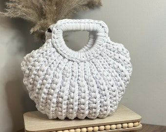 Seashell Handmade Crochet Bag , Crochet Ribbed Bag , Crochet Puff Bag , Capri Bag , Hand Knitted Bag , Yarn Bag , Womens Bag, Designer Bag