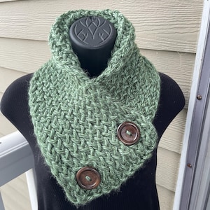 NECK WARMER SCARF, Snoods, Scarves, Buttoned Cowl, Chunky Cowl, Scarves for women, Cowl Scarf, Women&#39;s Neck Warmer,Handknitted Scarf