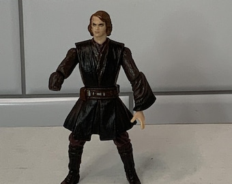 2005 Hasbro Star Wars Anakin Skywalker Action Figure 3.75in Missing Hand