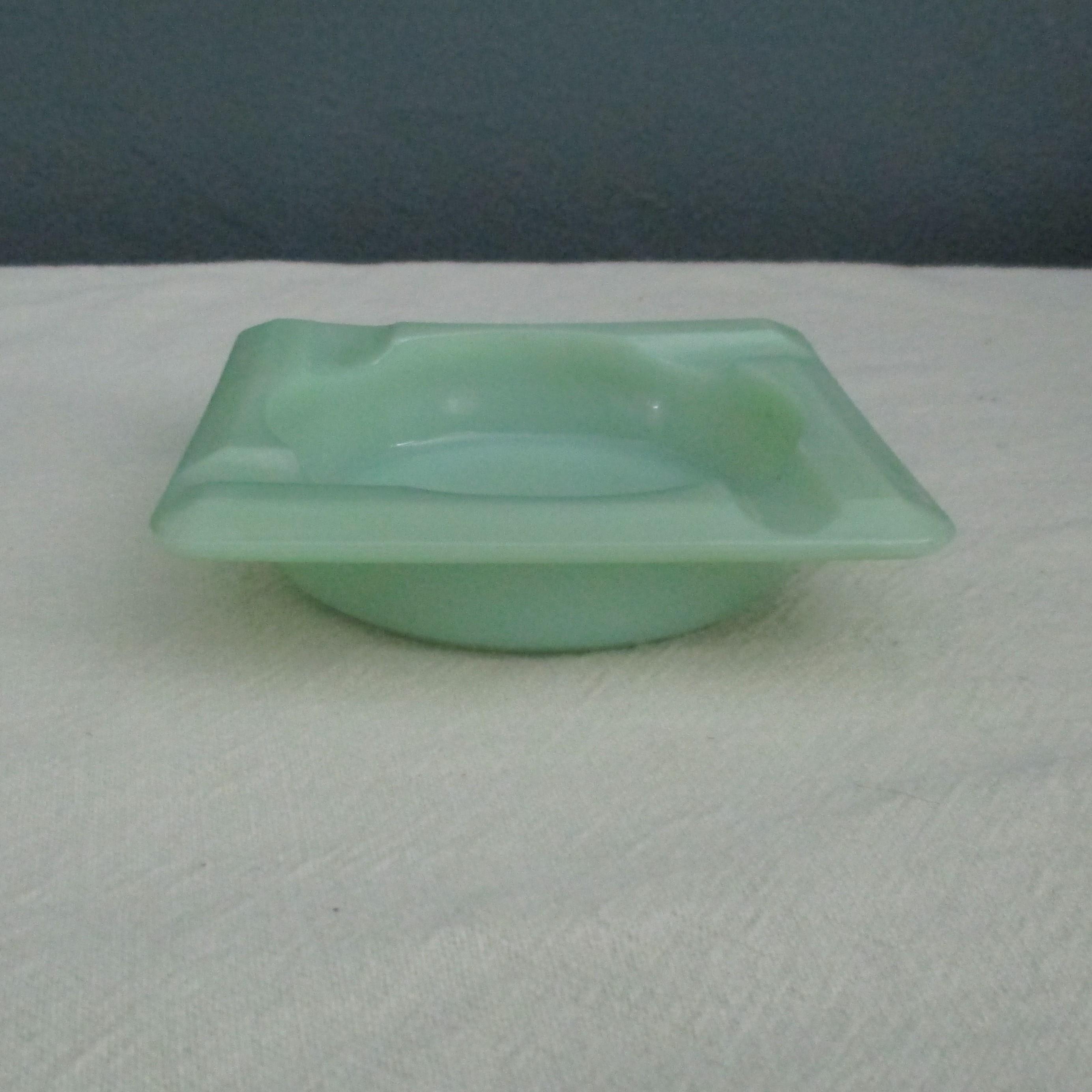 Vintage Fire King Jadeite 4 1/4