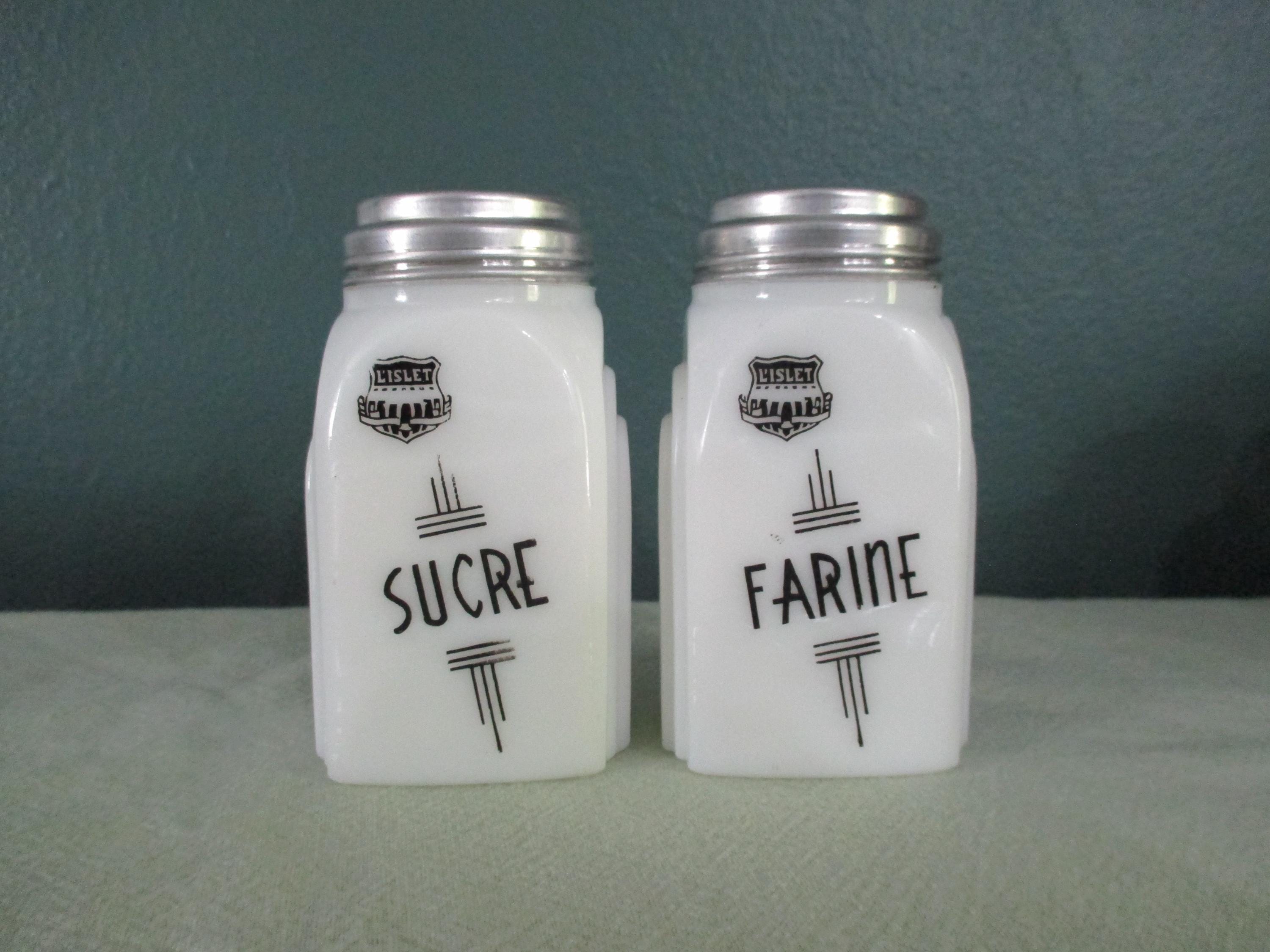 Milk glass salt and pepper shakers vintage fire king - Etsy 日本