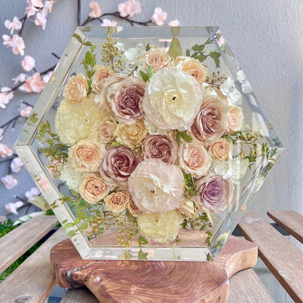 3D Resin Hexagon Blocks | Wedding Floral Preservation | Bridal Bouquet Preservation | Floral Preservation | Wedding Gifts | Pressed Flower