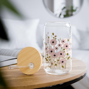 Wildflower Iced Coffee Glass Tumbler Cottagecore Floral Glass Can With Lid And Straw Flower Coffee Cup For Women Gift For Coffee Lover 16oz