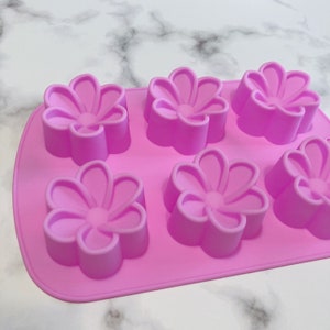 2.5&quot;x2.5&quot;x1&quot; /6 Cavities Flower Silicone Mold/ Flower Silicone Soap Mold/ Flower Soap Mold/ Flower Mold/ Flower Candle Mold/Rose Mold