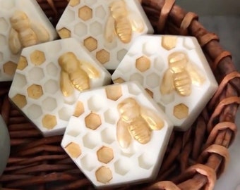 2.6"x3"x1" /6 Cavities Bee on Honeycomb Silicone Mold/ Honeycomb Silicone Soap Mold/ Bee Soap Mold/ Honeycomb Candle Mold/Hexagon Mold