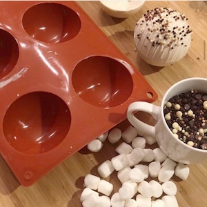 6-Cavity Circle Dome Silicone Mold for Soap, Candle Wax, and Baking / Hot Chocolate Bomb Mold