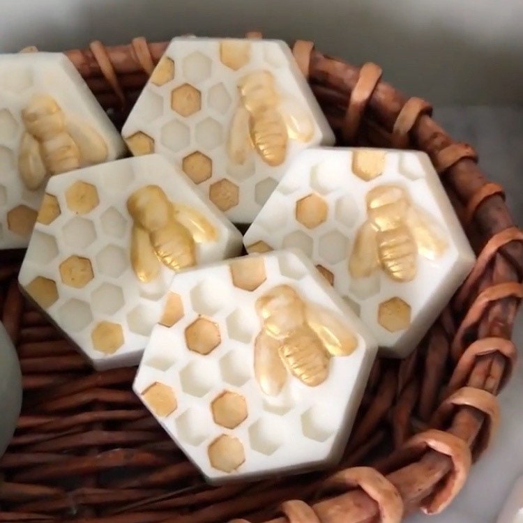 A150 Honeycomb Bee Soap Mold