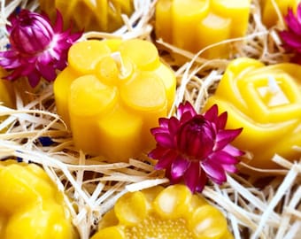 Theelichtkaarsen met bijenwasbloem, biologische rookloze kaarsen, trouwbedankjes