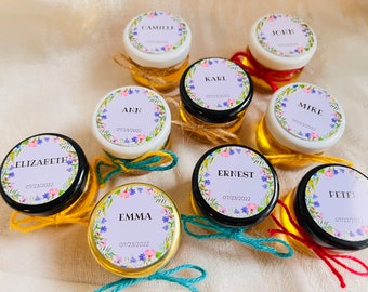 Gepersonaliseerde kaarsbedankjes bijenwas, zeshoekige pot, decor met gedroogde bloemen