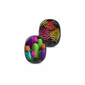 Può includere: Due adesivi rotondi con disegni colorati di cactus e fiori. Gli adesivi sono perfetti per personalizzare laptop, borracce e altre superfici.