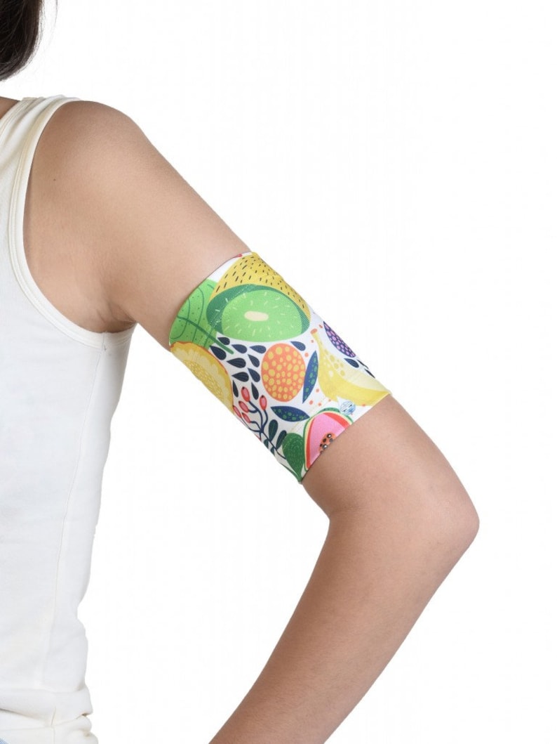 Armband to hold your Freestyle Libre, Dexcom, Medtrum, Sibionics glucose sensors or insulin patch pump Omnipod Dia-Band Fruity Fun