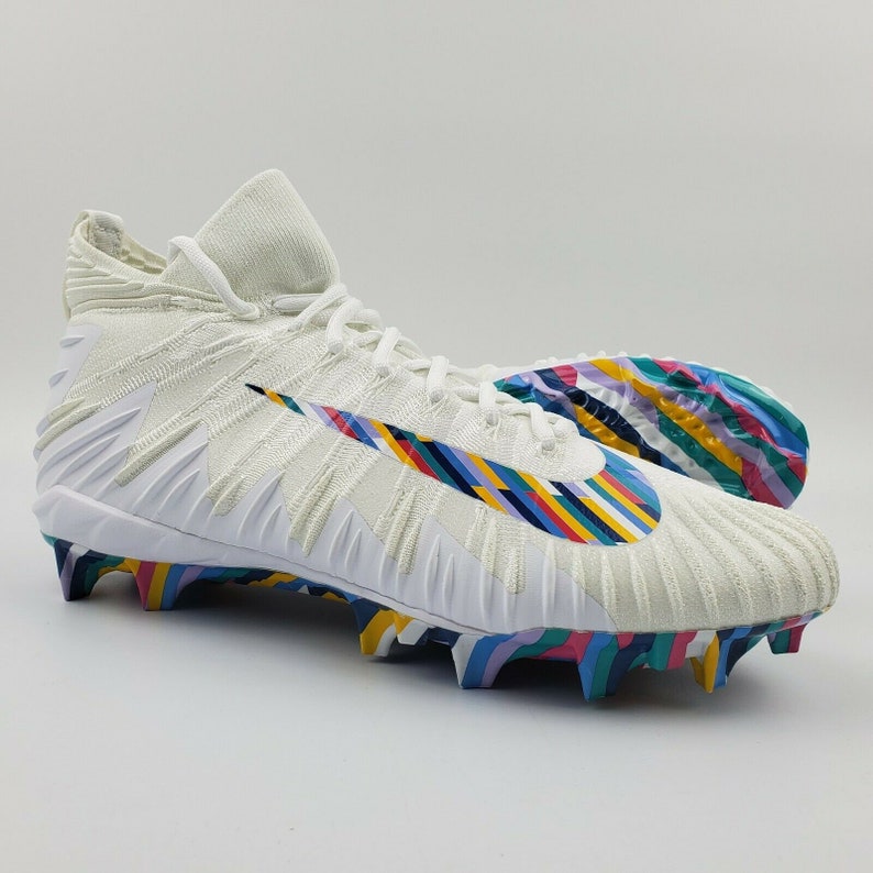 nike crucial catch cleats