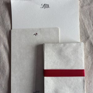 Personalised writing paper with initials | Vintage-inspired | Minimalist | Romantic | Classic writing set
