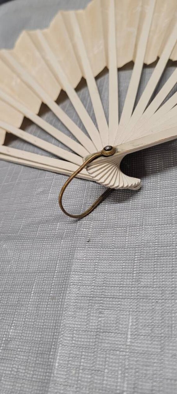 Beautiful Japanese Cloth Hand Fan White with Flor… - image 8