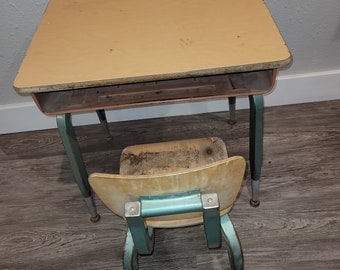 schoolhouse desks vintage school desk; vintage desk; school desk; vintage desk set