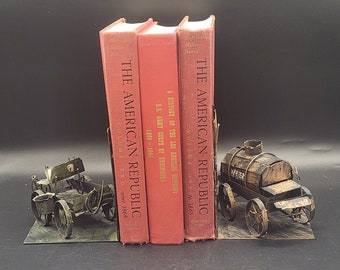 Vintage Western Wagons Bookends, Metal Wagons Bookends, Water Wagon Bookends, Cowboy Wagon Bookends