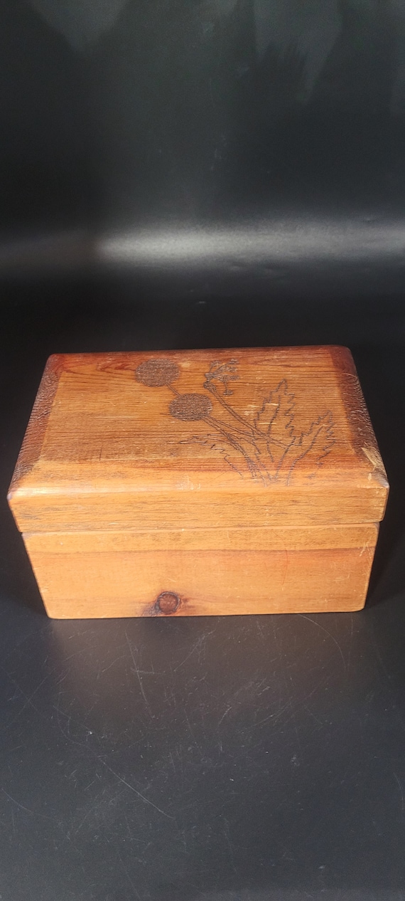 Vintage Burl Craft Wooden Trinket Box, Burl Wood B
