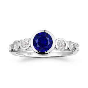 Lab Sapphire Verlobungsring Sterling Silber Rundschliff Art-Deco-Blase Lünette Einstellung September Birthstone Ring