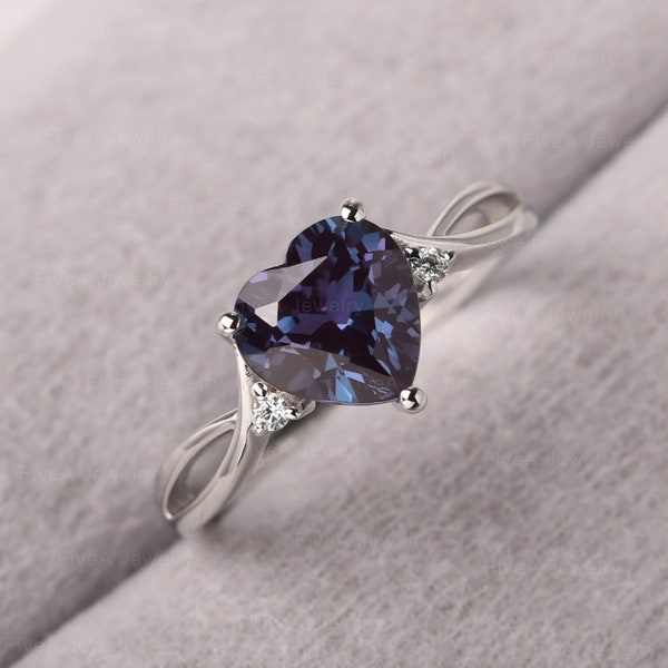 Heart Shaped 8 mm Alexandrite Ring Split Shank Wedding Ring June Birthstone Ring