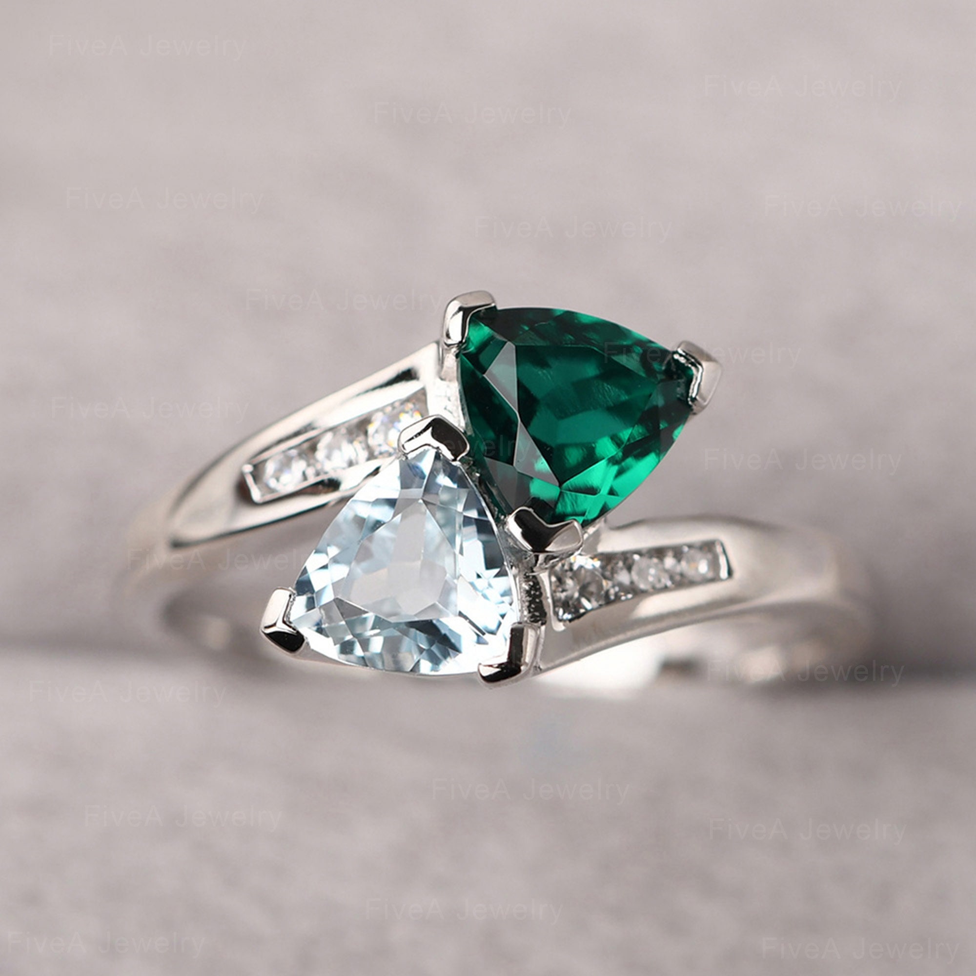 Halo Emerald Birthstone Diamond Ring | Gemstone Rings | CaratLane