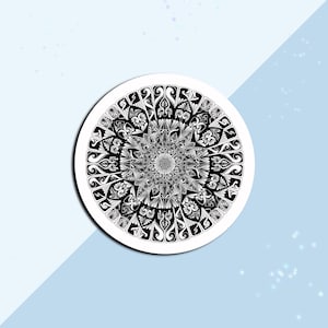 Zwart-wit Bloemen Mandala Sticker | Mandala Stickers, Stickers, Stationaire, Kunst Stickers, Journaling Stickers