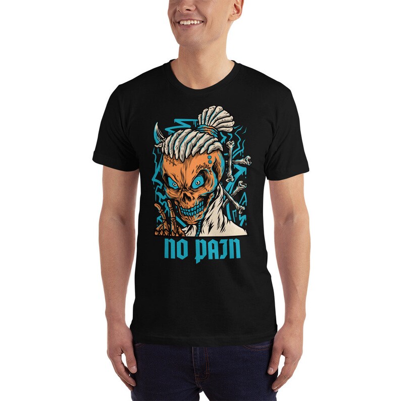 May include: Black t-shirt with a graphic of a skull with dreadlocks and the text "no pain" in blue.