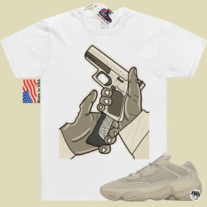 adidas Yeezy 500 Taupe Light Match Shirt "SNEAKERS GUN" Bild 5
