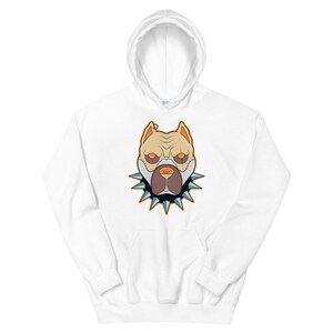 K&ouml;nnte beinhalten: Wei&szlig;er Hoodie mit einem Aufdruck eines braunen und wei&szlig;en Pitbull-Hundes, der ein blaues und orangefarbenes, mit Nieten besetztes Halsband tr&auml;gt.