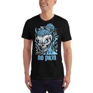 May include: Black t-shirt with a blue and white skull graphic with dreadlocks and the text "no pain".