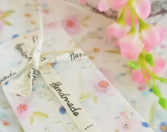 Zijdepapier met bloemen, decoratieve cadeauverpakking