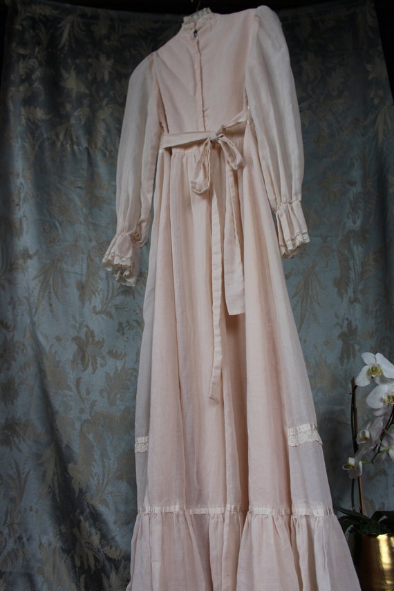 Charming lace Vintage boho 70s maxi dress, gunne … - image 7