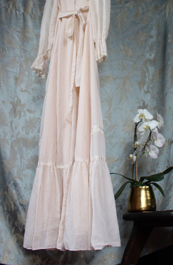 Charming lace Vintage boho 70s maxi dress, gunne … - image 6