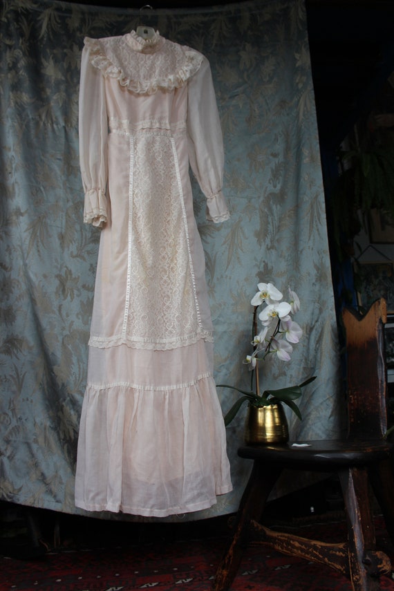 Charming lace Vintage boho 70s maxi dress, gunne s