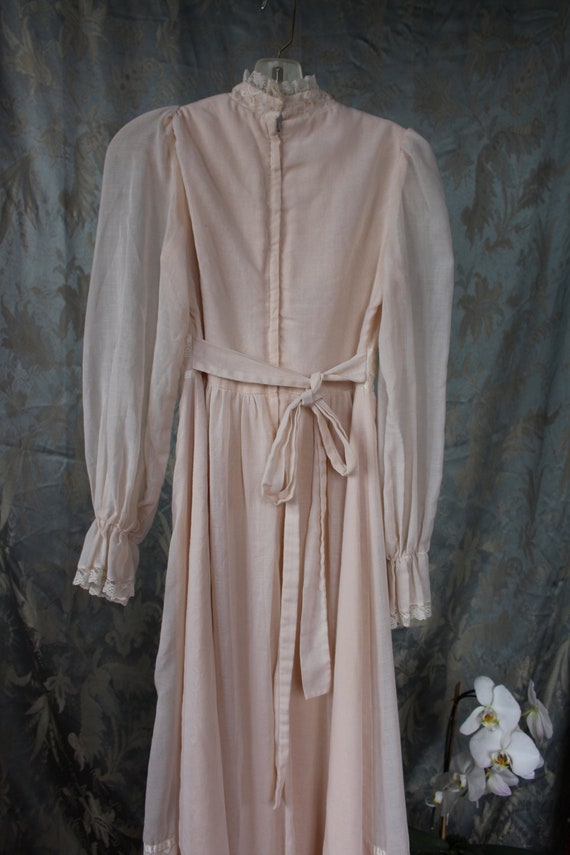Charming lace Vintage boho 70s maxi dress, gunne … - image 5