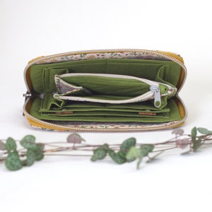 Kleines Portemonnaie aus Kork, mit Reißverschluss, Little Mynta, Streublumen Bild 6