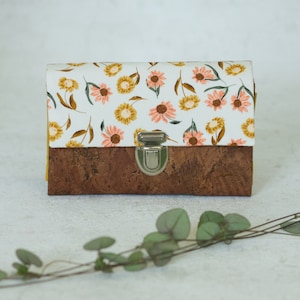 Kleines Portemonnaie aus Kork Streublumen Gänseblümchen Damen