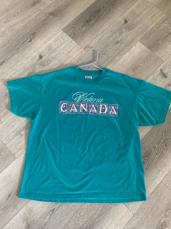 Vintage shirt victoria canada Gem