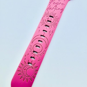 Hello Feyre Darling | APPLE Watch Band | ACOTAR Inspired, Engraved Silicone iWatch Strap 38 40 41 42 44 45 46 49mm, Bookish Gift image 3