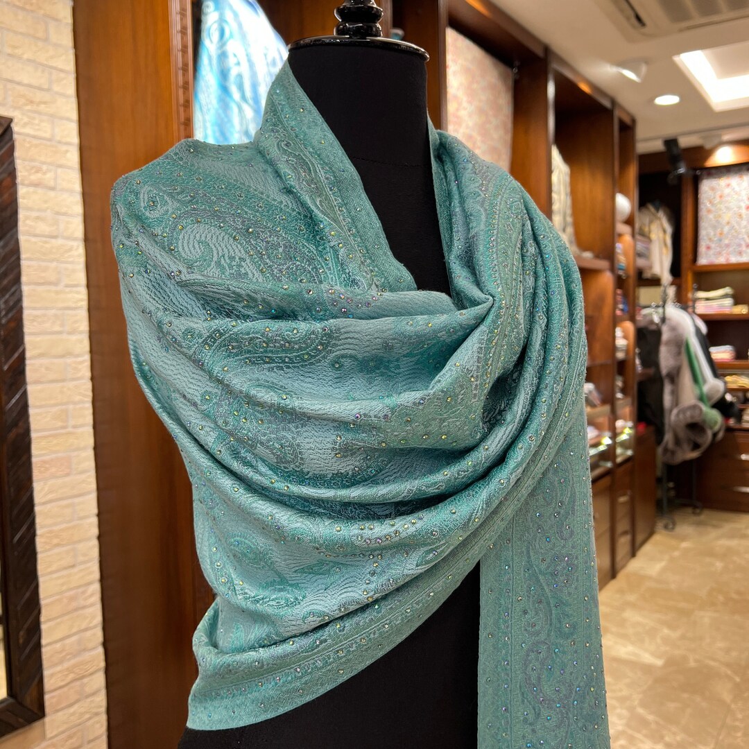 waterproof shawl