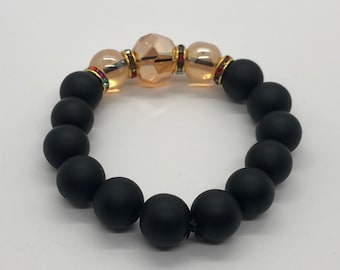 Cuentas de ónix negro mate / pulseras unisex / pulseras de cuentas de vidrio reciclado hechas a mano /