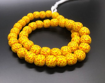 Cuentas africanas de comercio, cuentas Krobo, cuentas de vidrio reciclado redondas de 14 mm de diámetro. Cuentas para la fabricación de joyas.