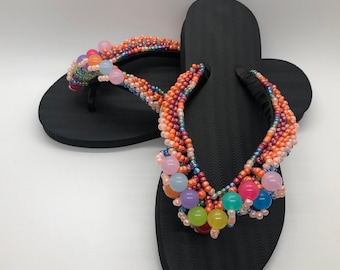 Chanclas con cuentas / Chanclas hechas a mano de Ghana / Ropa de playa