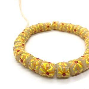Handgeschilderde Krobo gerecyclede glaskralen | 12 x 12 mm
