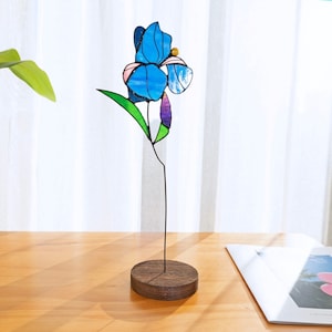 Stained Glass Iris Flower Stain Glass Flowers Botanical Art Leaves Plant Suncatcher Table Decor for Living Room Mother&#39;s Day Gift Christmas