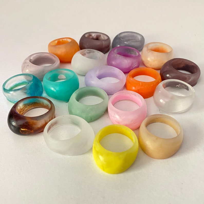 Chunky resin acrylic rings 