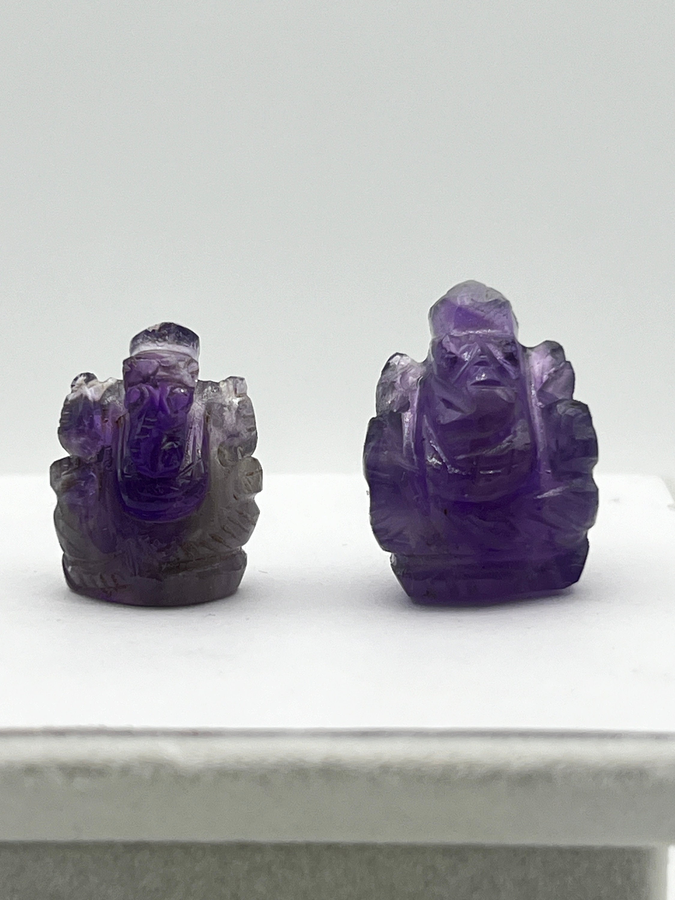 アメジスト彫刻 ガネーシャ像 パワーストーン 天然石 アメジスト ガネーシャ 彫刻品 置物[T42-628]