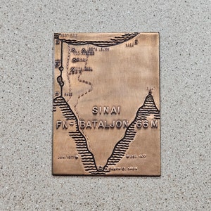 Vintage June 1977 - December 1977 Sweden United Nations Emergency Force II Sinai Peninsula FN-Battalion 66M Plaque With Plastic Sleeve