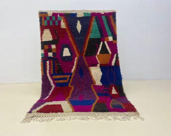 Handgewebter Berber Teppich aus Wolle im marokkanischen Design (Spezialanfertigungen)