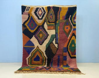 Beni Ourain Wool Rug: Artistic Geometric Patterns - Soft Shaggy Texture
